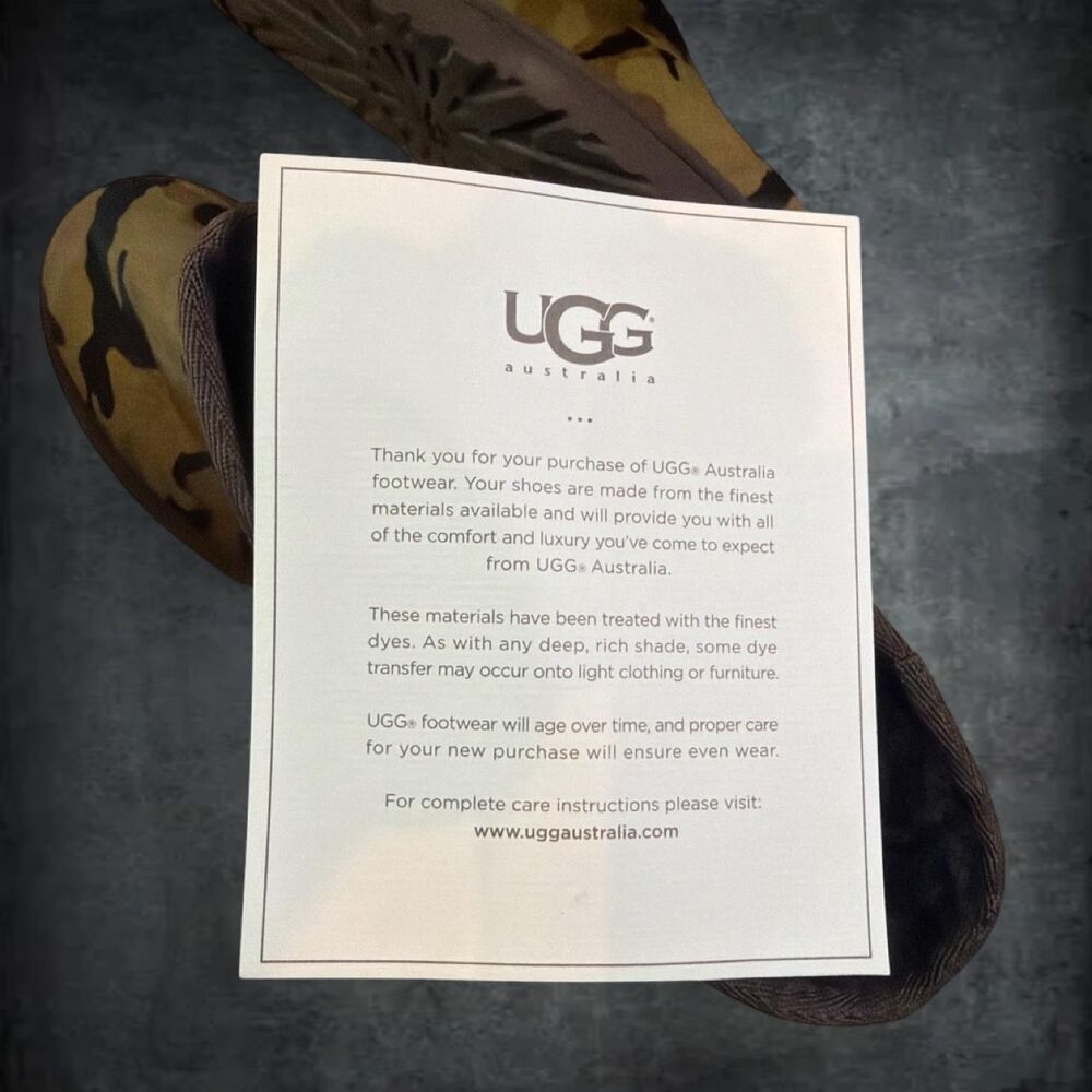 Ugg Women's multi Boots - Picture 8 of 8